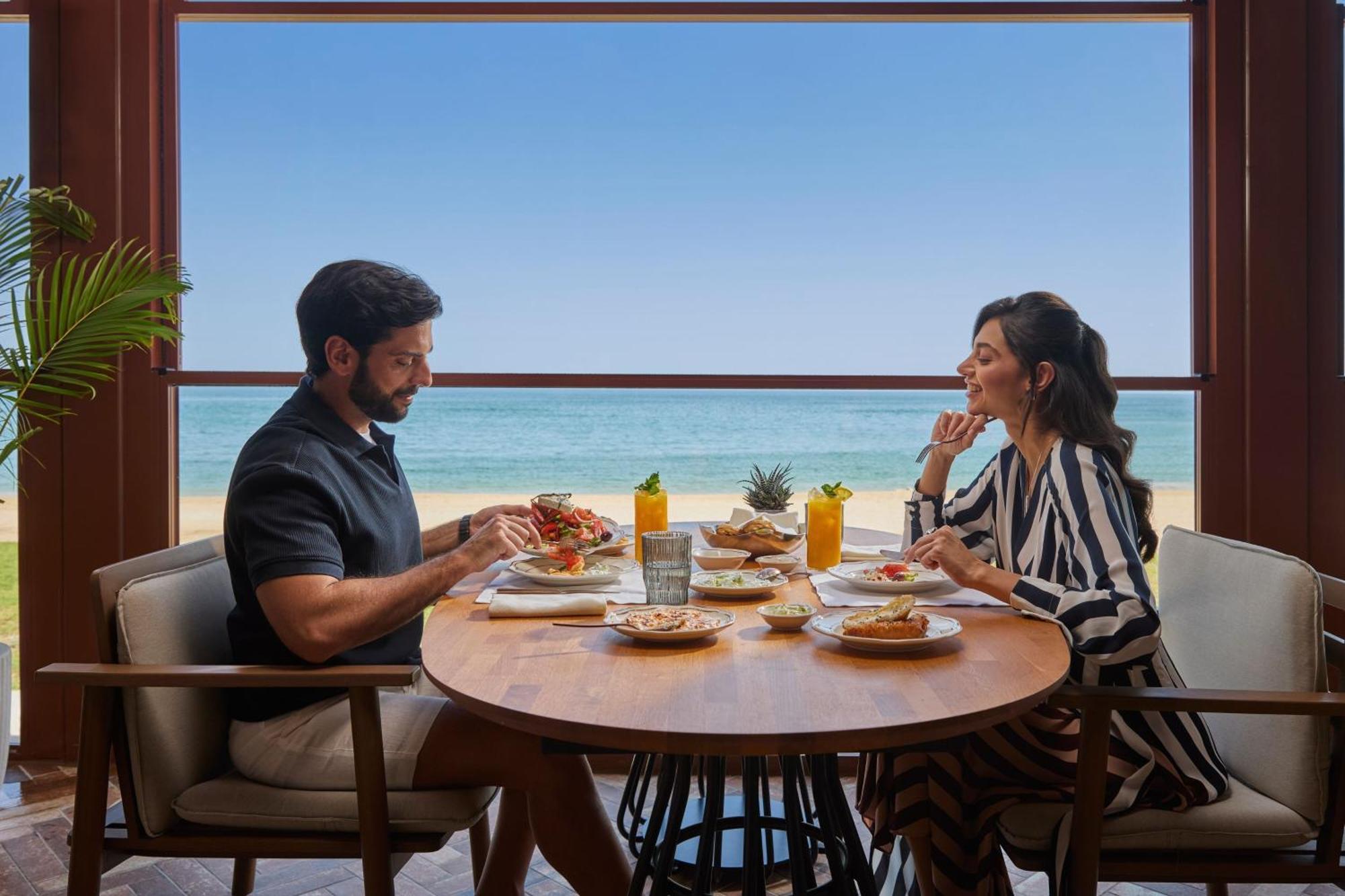 The St. Regis Al Mouj Station touristique