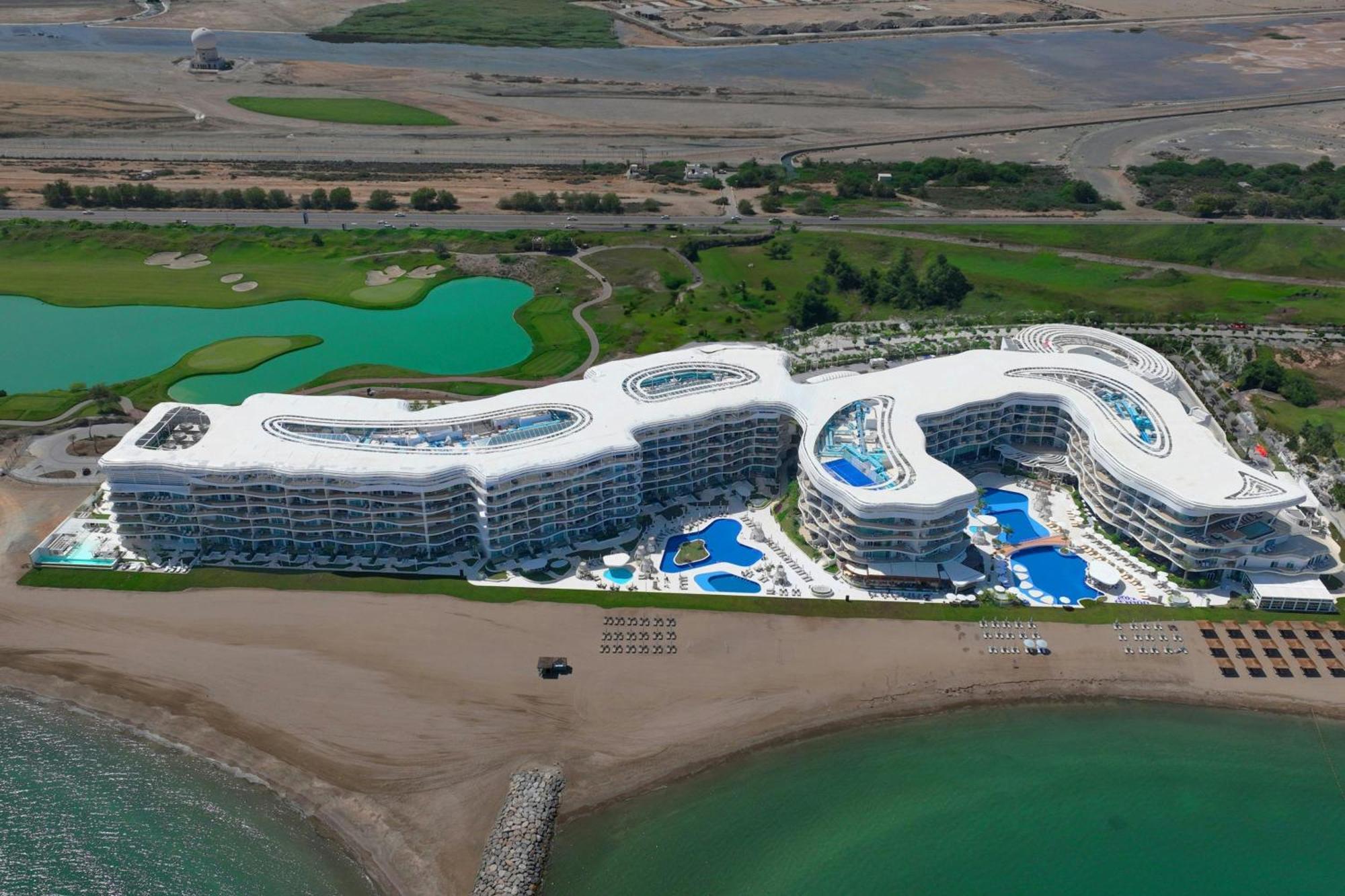 The St. Regis Al Mouj 5*